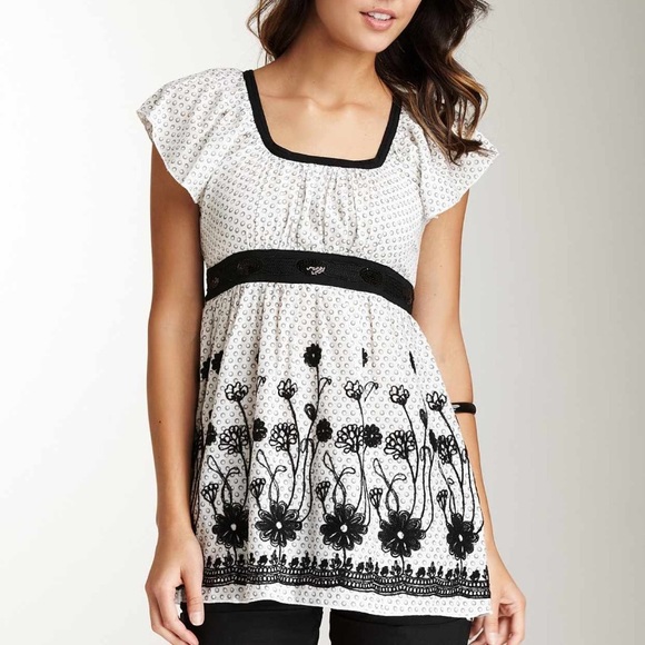 Embroidered Flower Empire Waist Square Neck Tunic - Picture 2 of 8